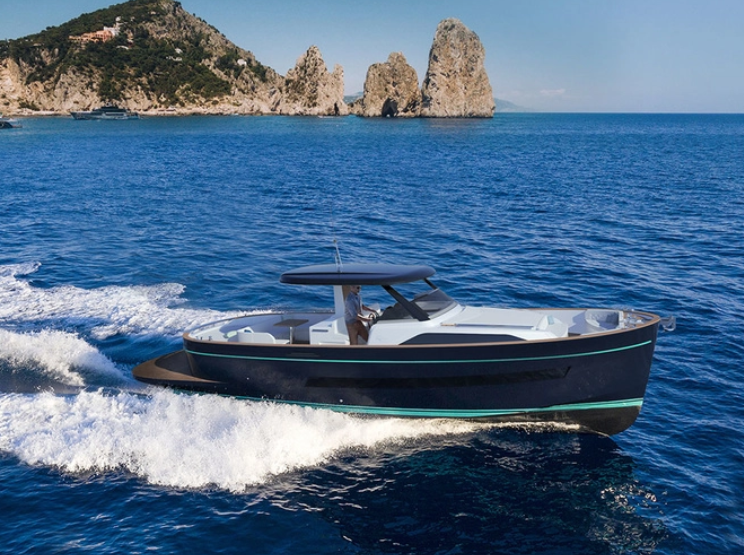 apreamare gozzo 45 rental st tropez luxury yacht french riviera experience