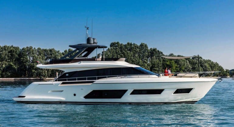 Ferretti 670 Yacht Rental St Tropez Luxury Charter