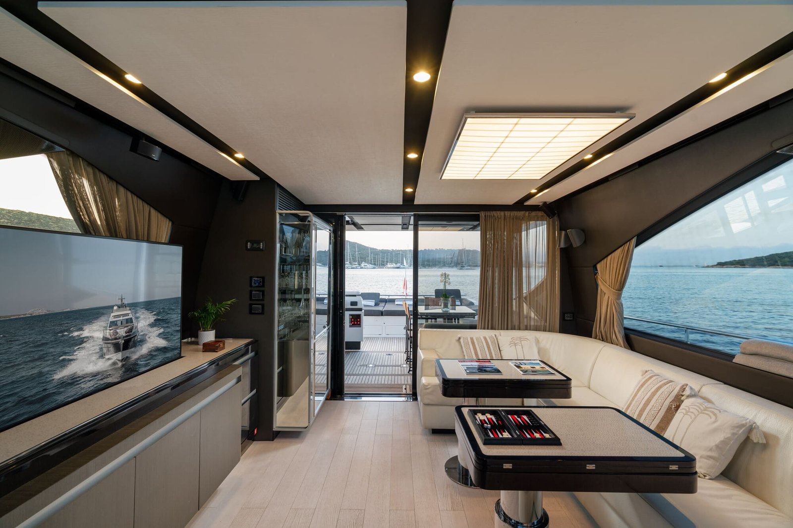 azimut s7 yacht rental st tropez luxury yacht french riviera experience