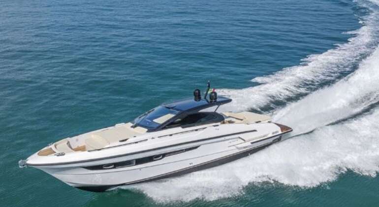 Rio Daytona 50 Rental St Tropez Luxury Yacht Charter