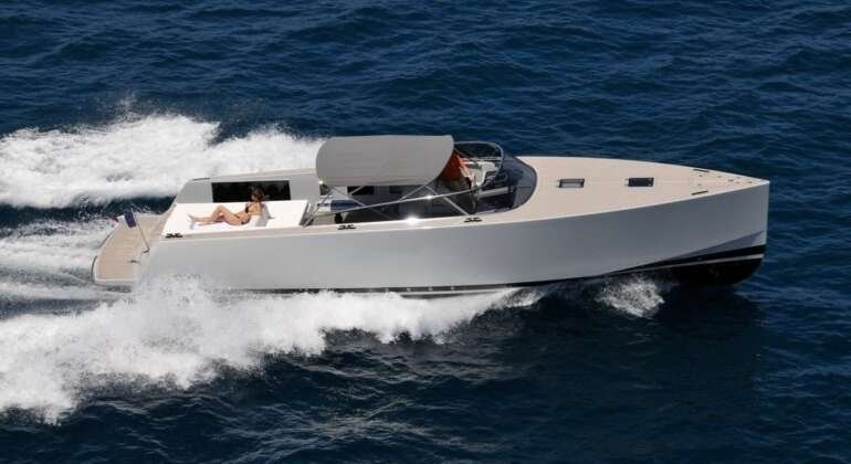 VanDutch 40 Rental St Tropez Luxury Yacht Charter Experience