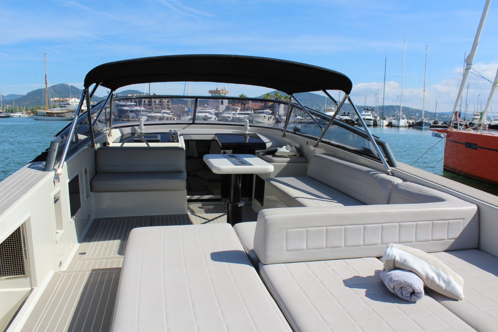 vandutch 40 rental st tropez luxury yacht french riviera experience